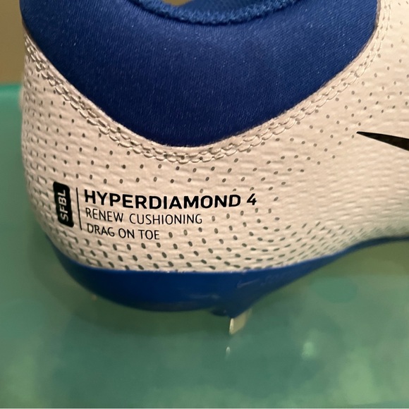 Nike Hyperdiamond 4 Elite Women's Softball Cleats - NWOB Sz 12 - Picture 2 of 6